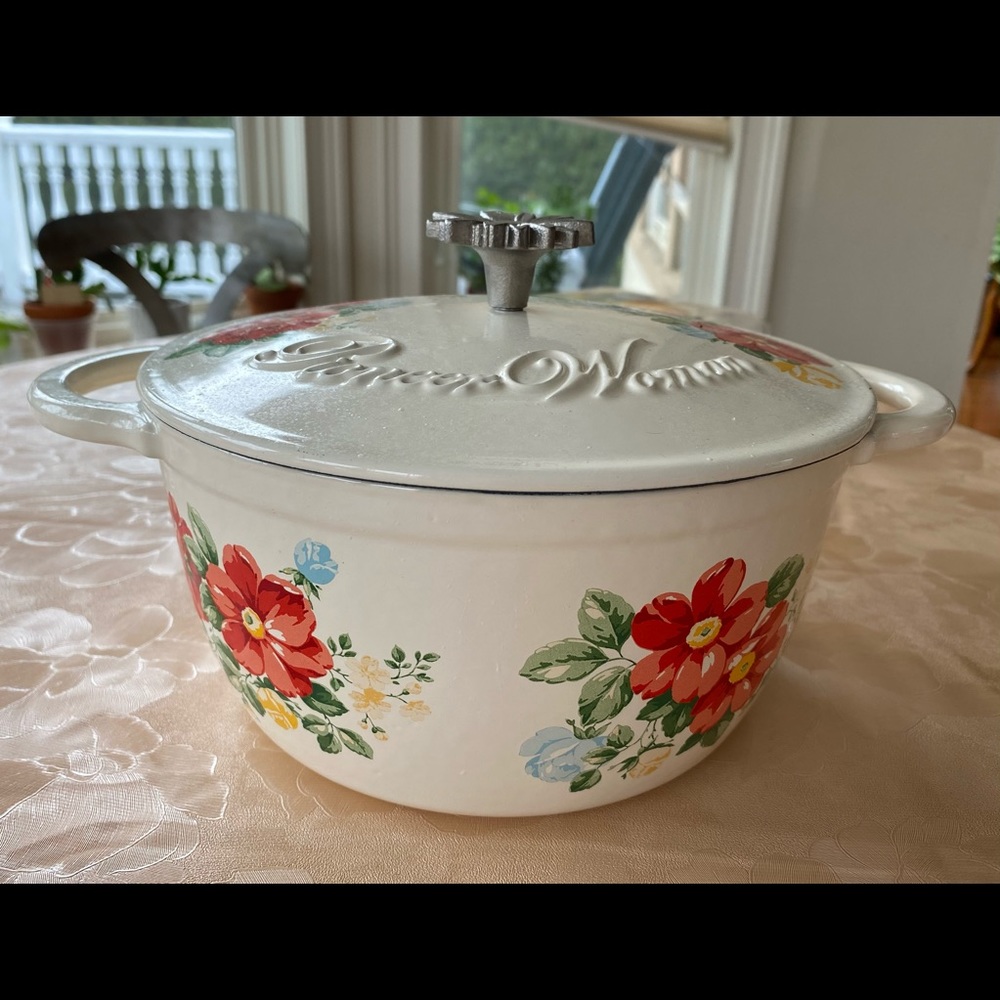 Pioneer Woman Vintage Floral 3 qt dutch oven NEW